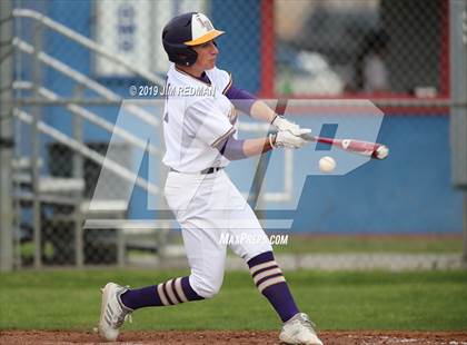 Thumbnail 3 in Weiss vs. Liberty Hill (LISD Tournament) photogallery.