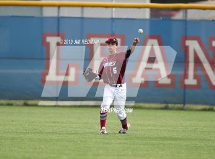 Thumbnail 2 in Weiss vs. Liberty Hill (LISD Tournament) photogallery.