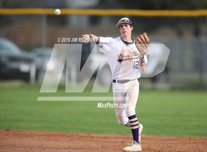Thumbnail 2 in Weiss vs. Liberty Hill (LISD Tournament) photogallery.