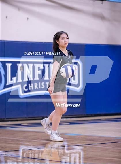 Thumbnail 2 in Eastside Christian @ Linfield Christian photogallery.