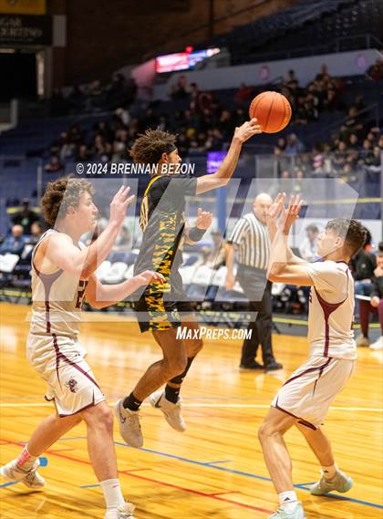 Thumbnail 1 in Alexander vs. Byron-Bergen photogallery.