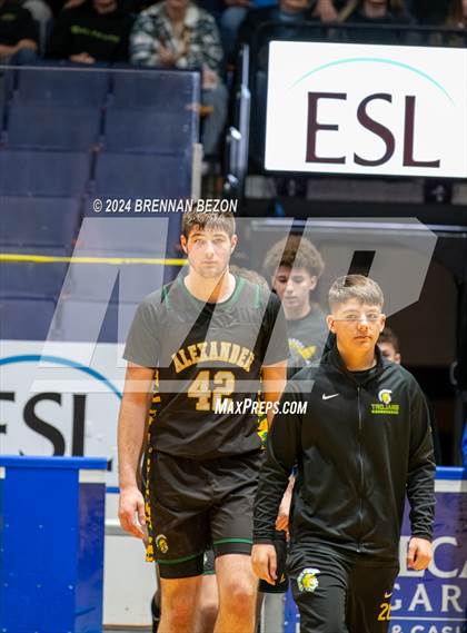 Thumbnail 1 in Alexander vs. Byron-Bergen photogallery.
