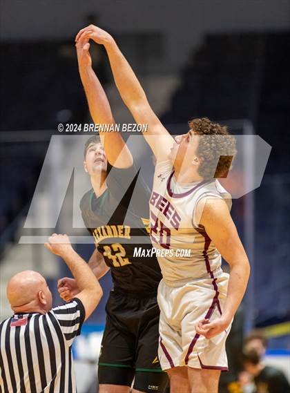 Thumbnail 1 in Alexander vs. Byron-Bergen photogallery.