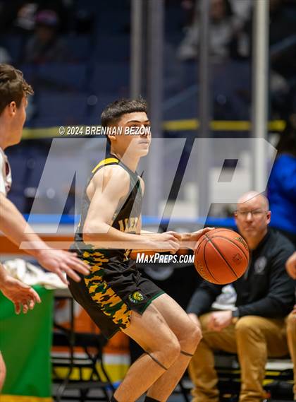 Thumbnail 2 in Alexander vs. Byron-Bergen photogallery.
