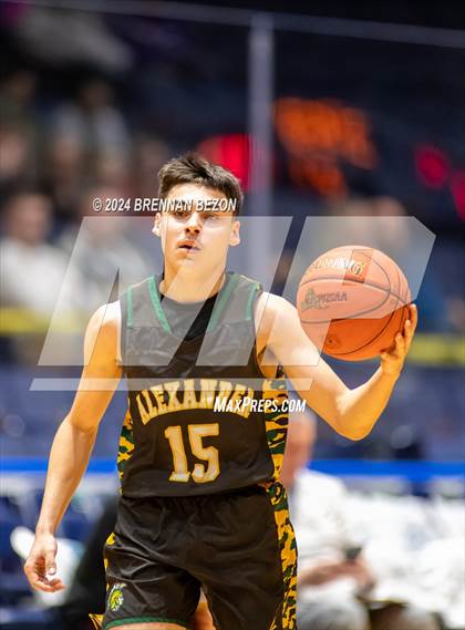 Thumbnail 2 in Alexander vs. Byron-Bergen photogallery.