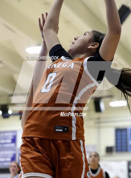 Thumbnail 3 in Cienega vs Snowflake (Inferno Invitational) photogallery.