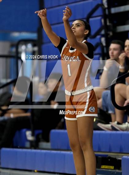 Thumbnail 1 in Cienega vs Snowflake (Inferno Invitational) photogallery.