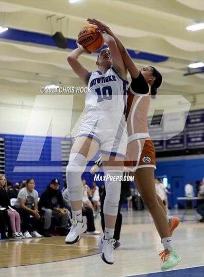 Thumbnail 3 in Cienega vs Snowflake (Inferno Invitational) photogallery.