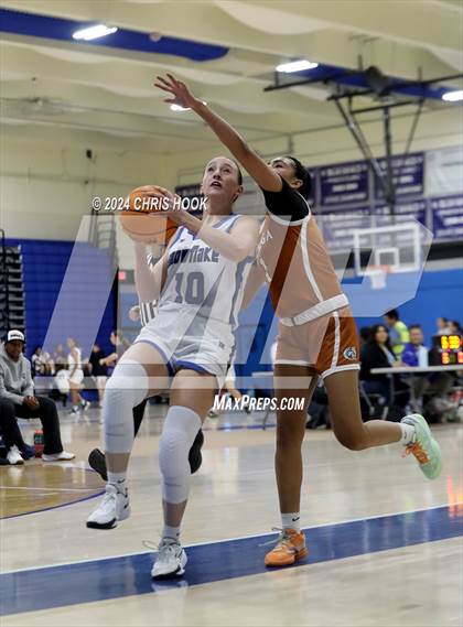 Thumbnail 2 in Cienega vs Snowflake (Inferno Invitational) photogallery.