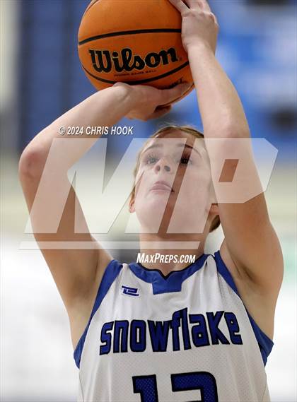 Thumbnail 1 in Cienega vs Snowflake (Inferno Invitational) photogallery.