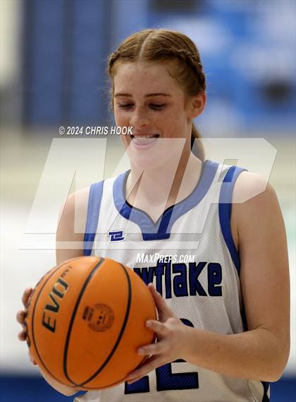 Thumbnail 3 in Cienega vs Snowflake (Inferno Invitational) photogallery.