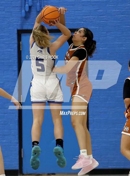 Thumbnail 1 in Cienega vs Snowflake (Inferno Invitational) photogallery.