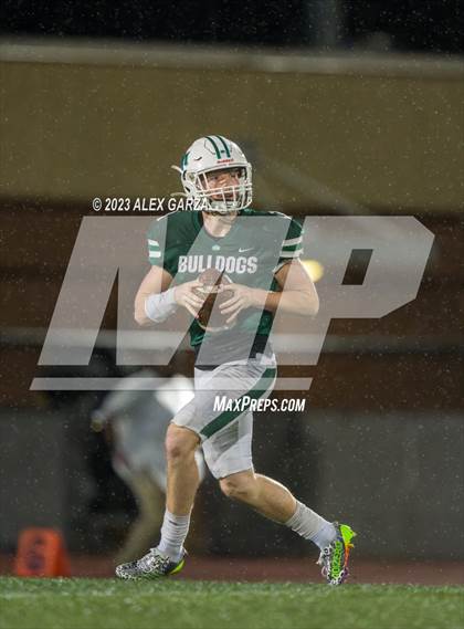 Thumbnail 1 in Jourdanton vs Marion (UIL football playoff 3A D1 Bi-district) photogallery.