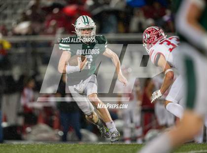 Thumbnail 2 in Jourdanton vs Marion (UIL football playoff 3A D1 Bi-district) photogallery.