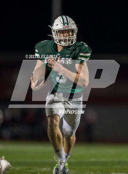 Thumbnail 2 in Jourdanton vs Marion (UIL football playoff 3A D1 Bi-district) photogallery.