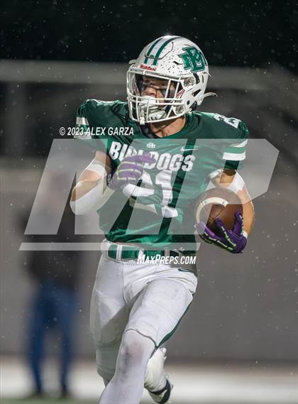 Thumbnail 3 in Jourdanton vs Marion (UIL football playoff 3A D1 Bi-district) photogallery.
