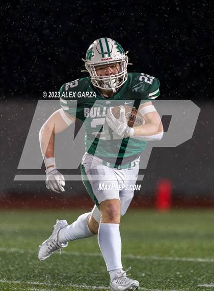 Thumbnail 3 in Jourdanton vs Marion (UIL football playoff 3A D1 Bi-district) photogallery.