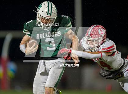 Thumbnail 2 in Jourdanton vs Marion (UIL football playoff 3A D1 Bi-district) photogallery.