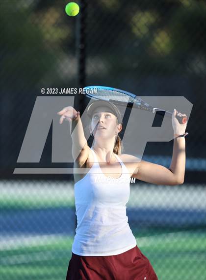 Thumbnail 1 in Menlo-Atherton @ Hillsdale photogallery.