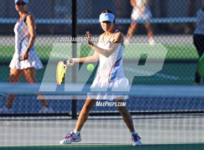 Thumbnail 1 in Menlo-Atherton @ Hillsdale photogallery.