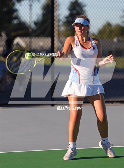 Thumbnail 1 in Menlo-Atherton @ Hillsdale photogallery.