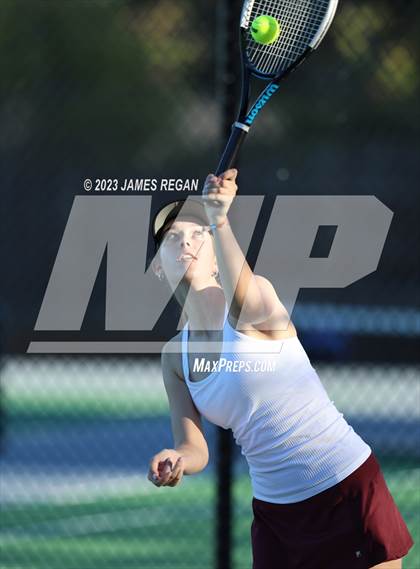 Thumbnail 2 in Menlo-Atherton @ Hillsdale photogallery.