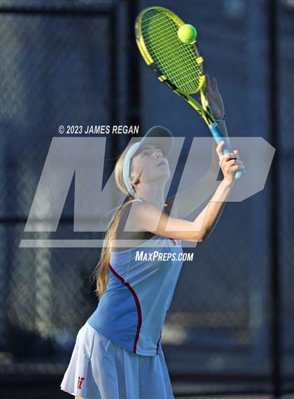 Thumbnail 1 in Menlo-Atherton @ Hillsdale photogallery.