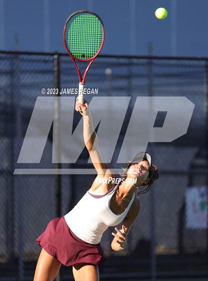 Thumbnail 3 in Menlo-Atherton @ Hillsdale photogallery.