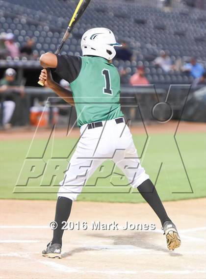Thumbnail 2 in Alhambra vs. San Luis (AIA D3 Final) photogallery.