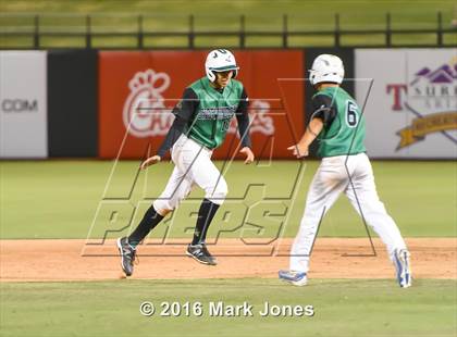 Thumbnail 2 in Alhambra vs. San Luis (AIA D3 Final) photogallery.