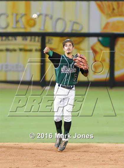 Thumbnail 2 in Alhambra vs. San Luis (AIA D3 Final) photogallery.
