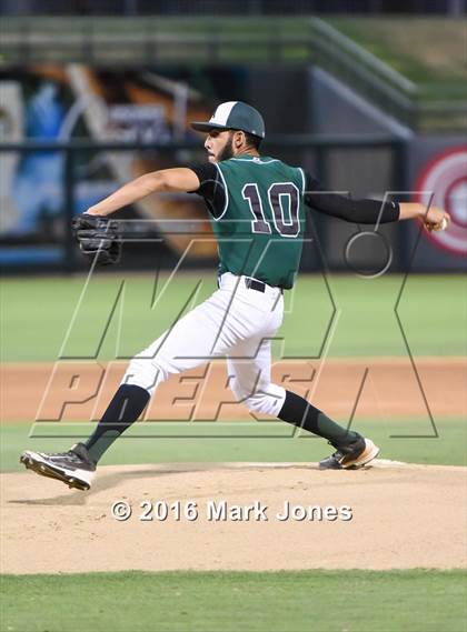 Thumbnail 3 in Alhambra vs. San Luis (AIA D3 Final) photogallery.