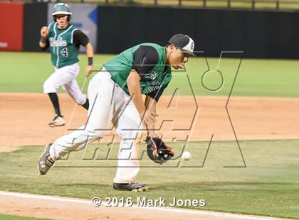 Thumbnail 3 in Alhambra vs. San Luis (AIA D3 Final) photogallery.