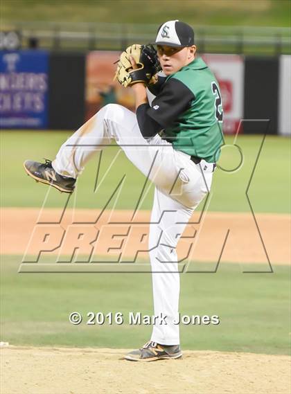 Thumbnail 2 in Alhambra vs. San Luis (AIA D3 Final) photogallery.