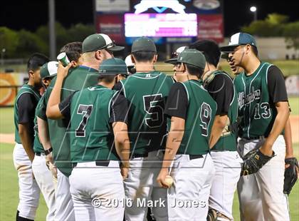 Thumbnail 2 in Alhambra vs. San Luis (AIA D3 Final) photogallery.