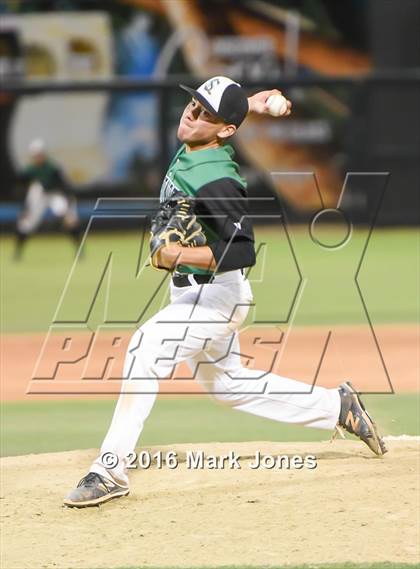 Thumbnail 2 in Alhambra vs. San Luis (AIA D3 Final) photogallery.