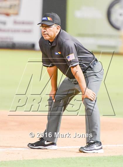 Thumbnail 1 in Alhambra vs. San Luis (AIA D3 Final) photogallery.