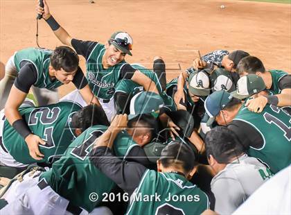 Thumbnail 2 in Alhambra vs. San Luis (AIA D3 Final) photogallery.