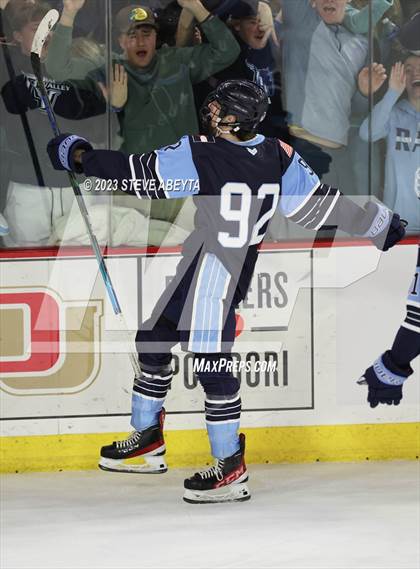Thumbnail 1 in Valor Christian vs. Ralston Valley (CHSAA 6A Final) photogallery.
