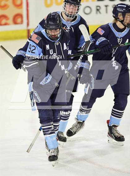 Thumbnail 2 in Valor Christian vs. Ralston Valley (CHSAA 6A Final) photogallery.