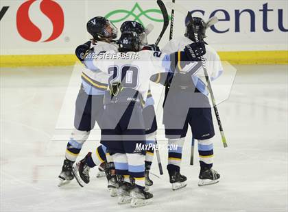 Thumbnail 2 in Valor Christian vs. Ralston Valley (CHSAA 6A Final) photogallery.