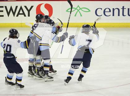 Thumbnail 1 in Valor Christian vs. Ralston Valley (CHSAA 6A Final) photogallery.