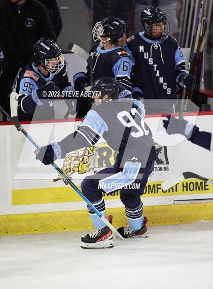 Thumbnail 2 in Valor Christian vs. Ralston Valley (CHSAA 6A Final) photogallery.