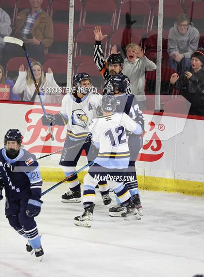 Thumbnail 3 in Valor Christian vs. Ralston Valley (CHSAA 6A Final) photogallery.
