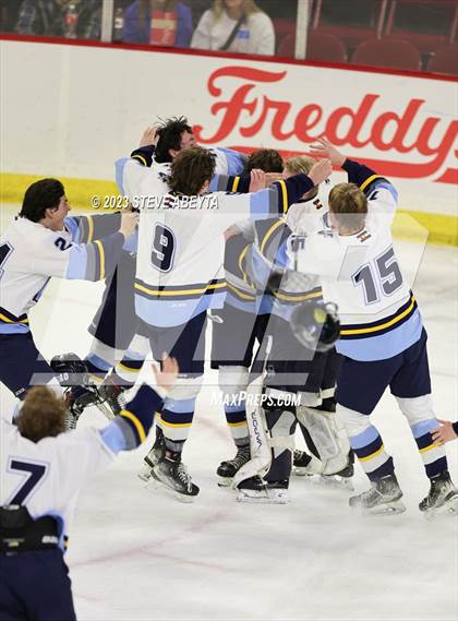 Thumbnail 1 in Valor Christian vs. Ralston Valley (CHSAA 6A Final) photogallery.