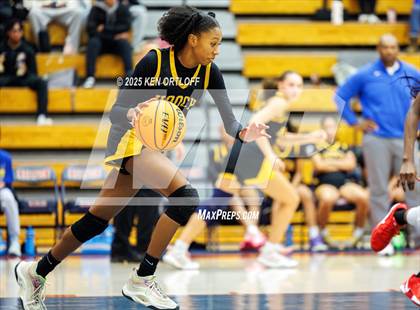 Thumbnail 2 in Chattahoochee vs. Gainesville (GHSA 5A Regional Playoff) photogallery.