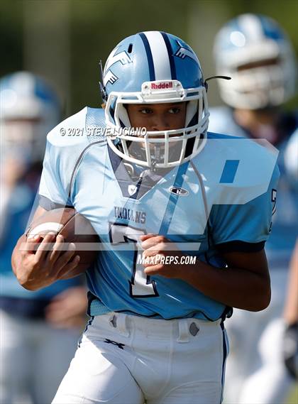 Thumbnail 2 in Paramus Catholic @ Wayne Valley photogallery.