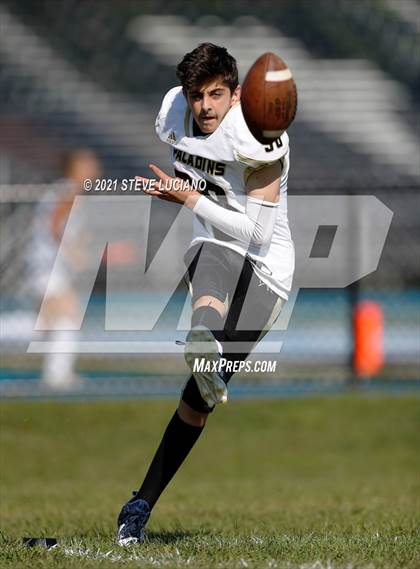 Thumbnail 2 in Paramus Catholic @ Wayne Valley photogallery.