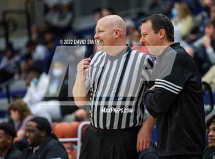 Thumbnail 2 in Lee's Summit vs Lawrence Free State - 810 Varsity Showcase photogallery.