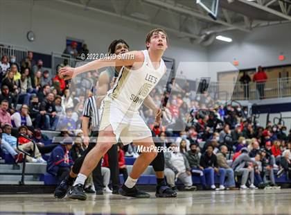 Thumbnail 3 in Lee's Summit vs Lawrence Free State - 810 Varsity Showcase photogallery.